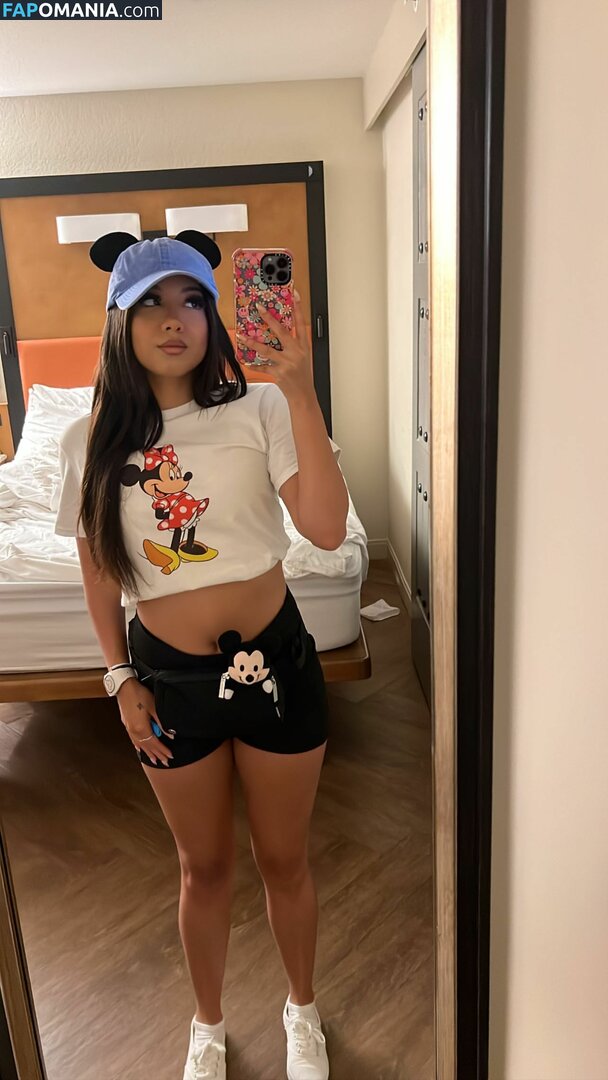 SassySounds ASMR / SassysoundsASMR / sassyselenaaaa / selenaaasasmr ヌード OnlyFans  流出写真 #11