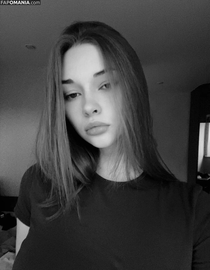Miroslava / reel / sharrimalagisi ヌード OnlyFans  流出写真 #10