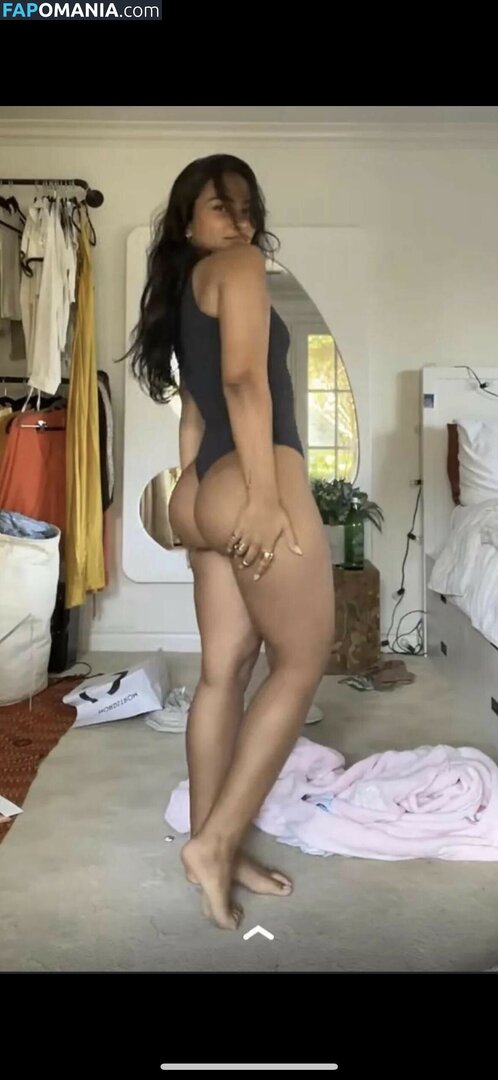 Sienna Mae Gomez / sienna_mae / siennamaegomez ヌード OnlyFans  流出写真 #1