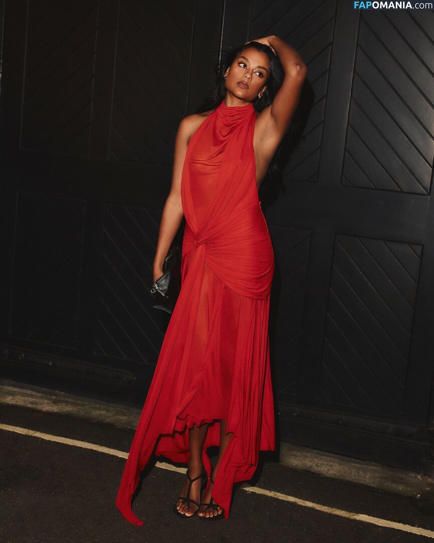 Simone Ashley / simoneashley ヌード OnlyFans  流出写真 #6