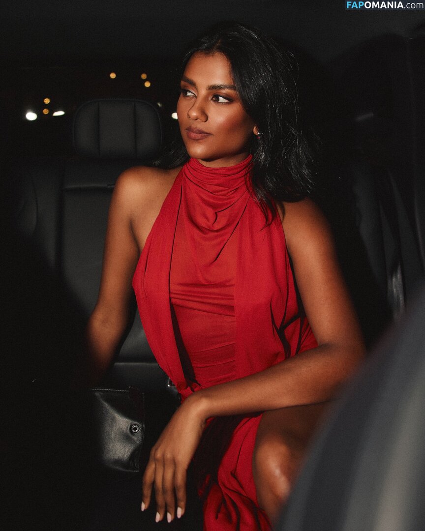 Simone Ashley / simoneashley ヌード OnlyFans  流出写真 #7