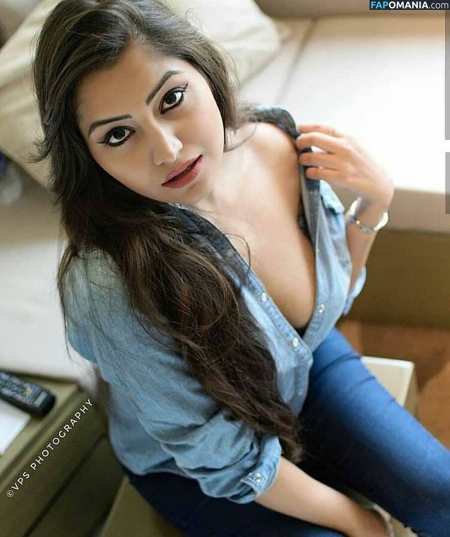 Simran Kaur Hundal ヌード OnlyFans  流出写真 #2