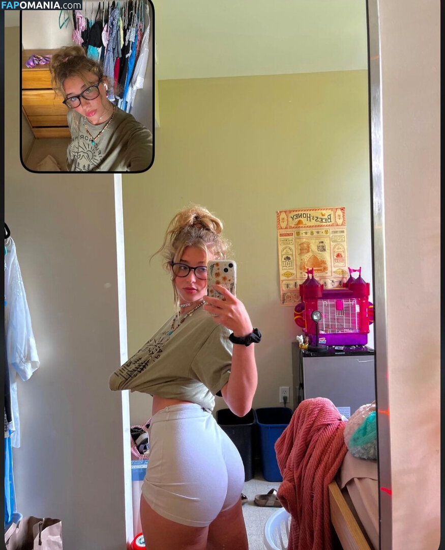 Snoop.doggy / beccacontrer-ass / helenbradshaww ヌード OnlyFans  流出写真 #3