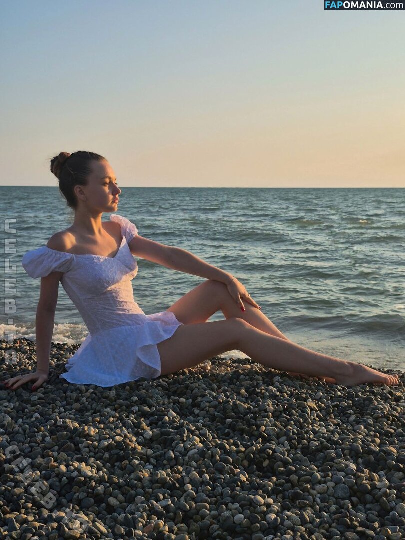 Sofia Alexandrovna / kozyrevaaaaaaa ヌード OnlyFans  流出写真 #1