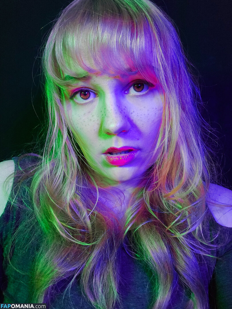 brightstartheory / softlygaloshes ヌード OnlyFans  流出写真 #33