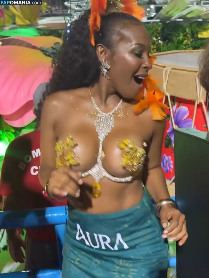 BBB 4 / Solange Vega / https: / solvegaoficial ヌード OnlyFans  流出写真 #9