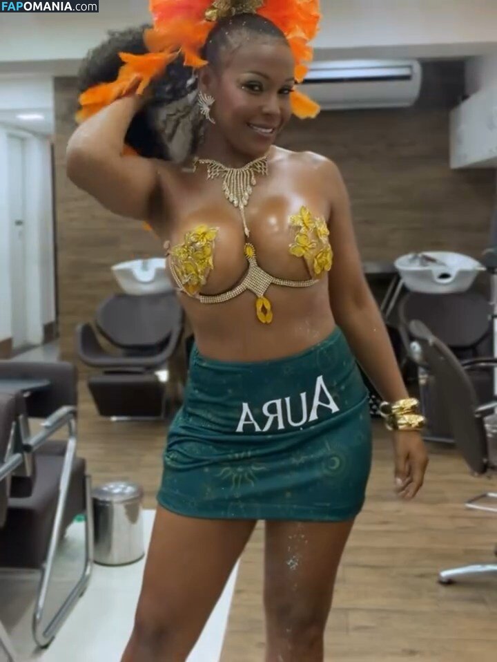 BBB 4 / Solange Vega / https: / solvegaoficial ヌード OnlyFans  流出写真 #12