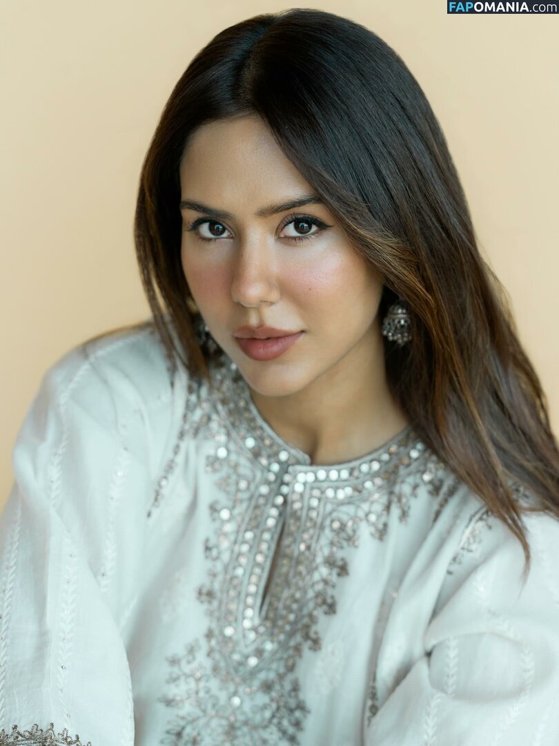 Sonam Bajwa / bajwasonam / sonambajwa ヌード OnlyFans  流出写真 #11
