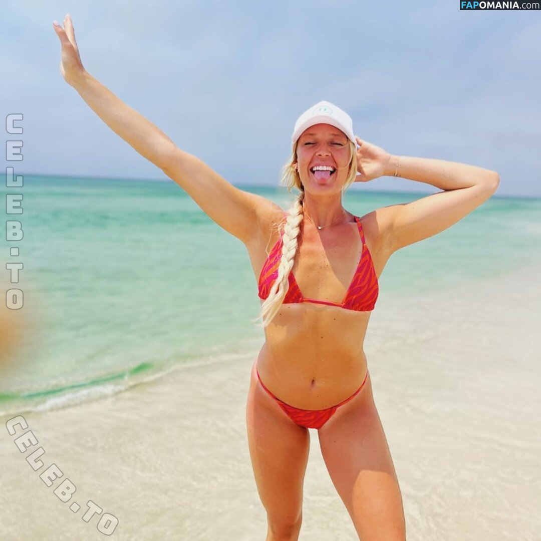 Sophie Cunningham / https: / sophaller / sophie_cham / sophiecham ヌード OnlyFans  流出写真 #15