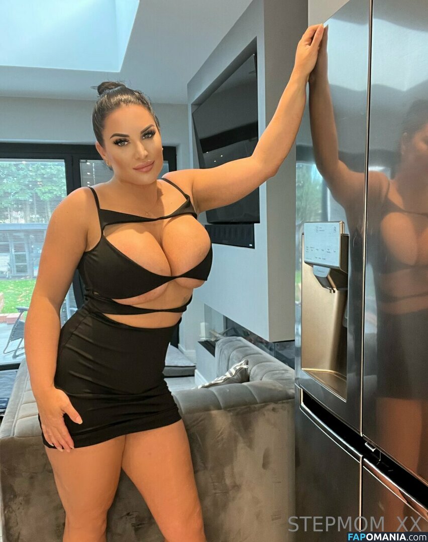 Perv-mom / Sophie Lawson / StepMother / stepmother_x ヌード OnlyFans  流出写真 #462