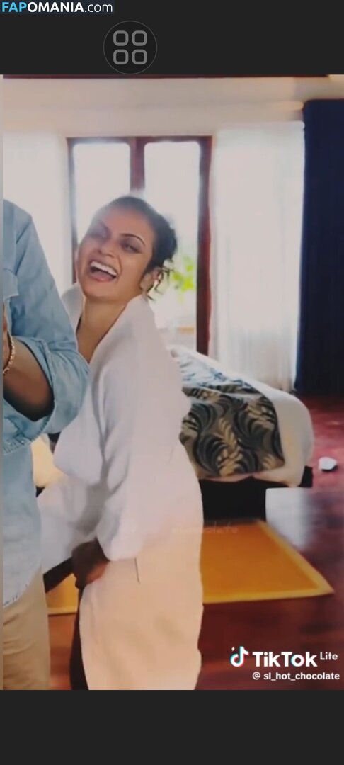 Sri Lanka / Sri Lankan Girls / hashini.guruge / poojaniperera ヌード OnlyFans  流出写真 #133