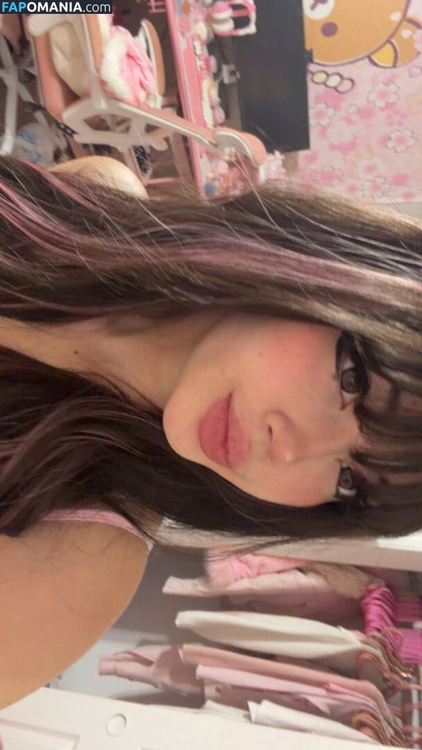 beanluvr13 / strawbari.zz / strawbarie / strawbarizz ヌード OnlyFans  流出写真 #4