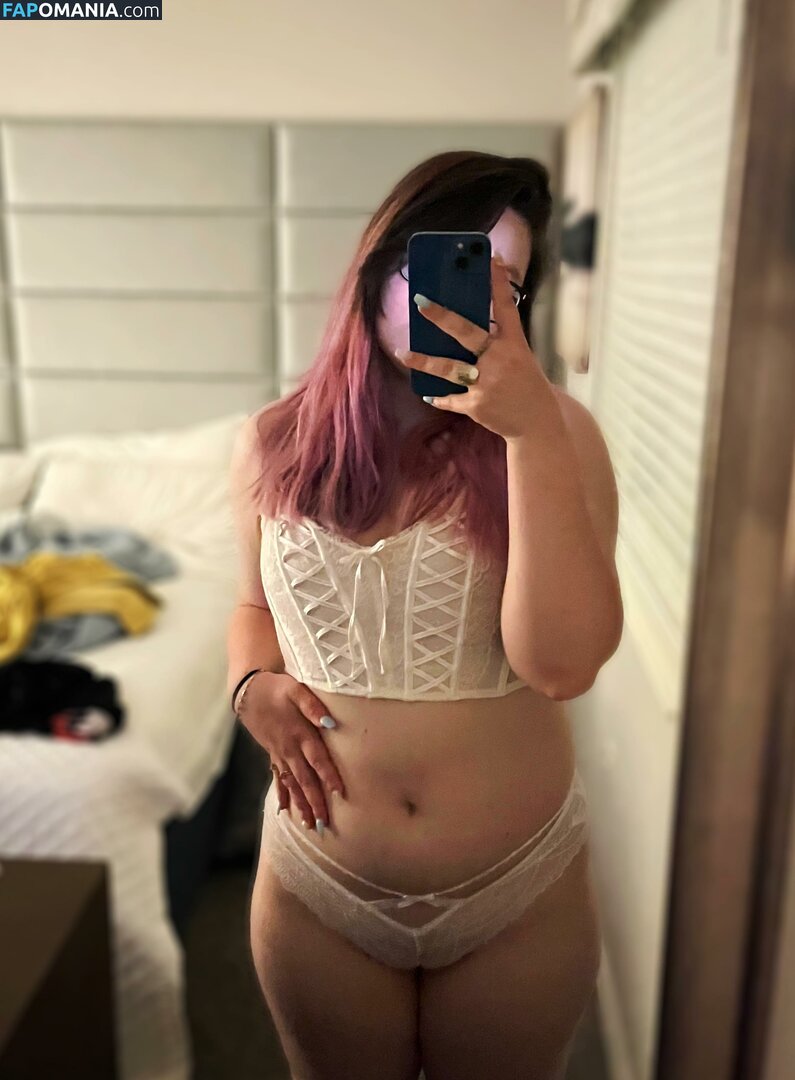 Strawbre / _strawbre_ / spicy_strawbre / straw.bre ヌード OnlyFans  流出写真 #1