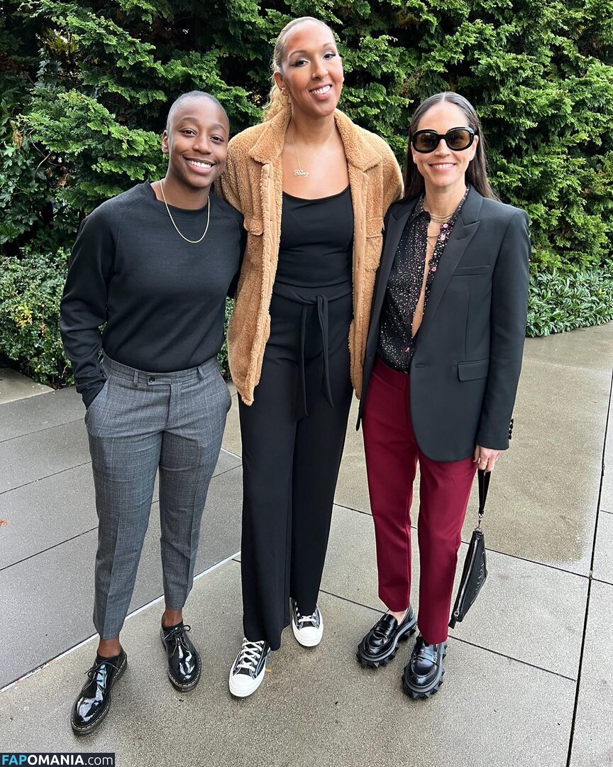 Sue Bird / WNBA Player / https: / s10bird / sbird10 ヌード OnlyFans  流出写真 #1