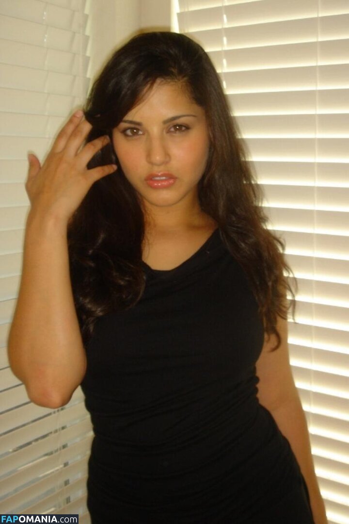 Sunny Leone / https: / sunnyleone ヌード OnlyFans  流出写真 #8