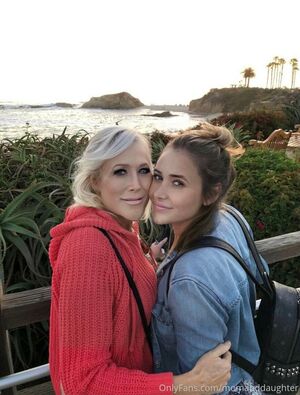 suzieandhannahfree