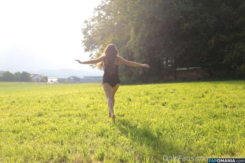 Swiss-Girl / https: / swiss-girl-vip / swissgirlvanessa ヌード OnlyFans  流出写真 #15