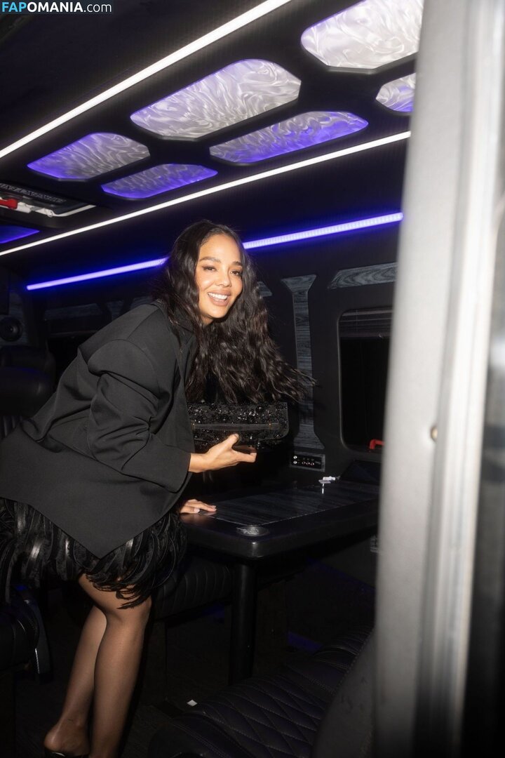 Tessa Thompson / tessamaethompson / tessathompsonx ヌード OnlyFans  流出写真 #6