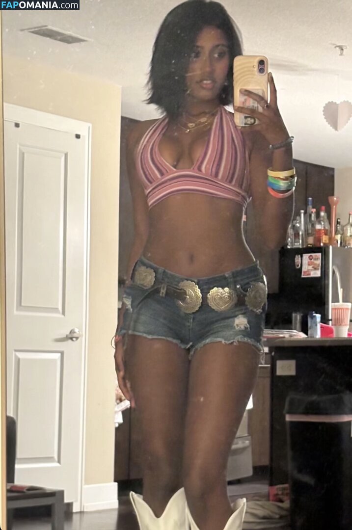 Thya Sridharan / thya.sridharan ヌード OnlyFans  流出写真 #3