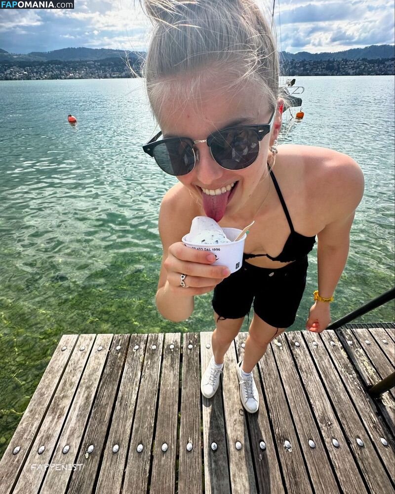 Tina Hausmann ヌード OnlyFans  流出写真 #2