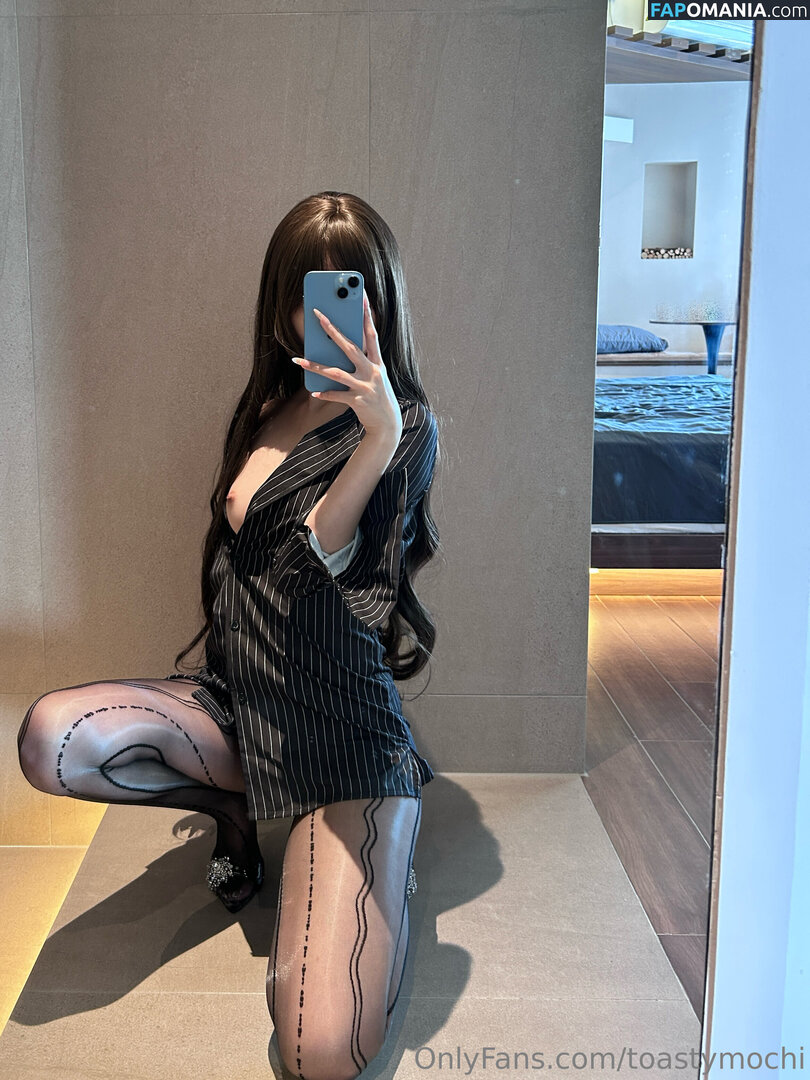 Toastymochi1 / https: / toastymochi ヌード OnlyFans  流出写真 #3