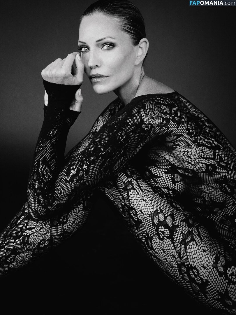 Cylon / Tricia Helfer / officialtriciahelfer / triciahelfer ヌード OnlyFans  流出写真 #167