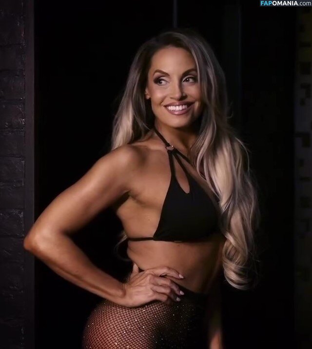 Trish Stratus / https: / trishstratus / trishstratuscom ヌード OnlyFans  流出写真 #1479