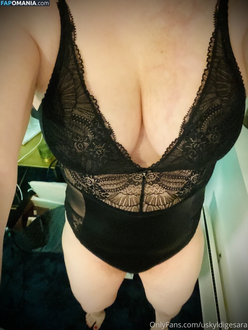 __u_s_e_l_e_s_s__ / uskyldigesara ヌード OnlyFans  流出写真 #10