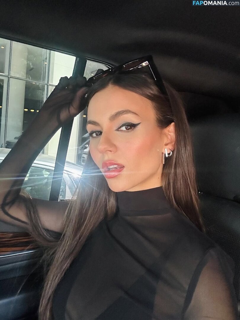 Victoria Justice / https: / victoriajustice ヌード OnlyFans  流出写真 #9