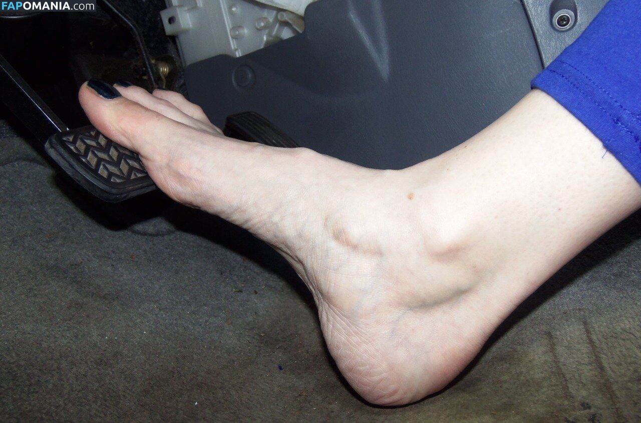Violet's Toes (Violet's Perfect Feet ヌード OnlyFans  流出写真 #1