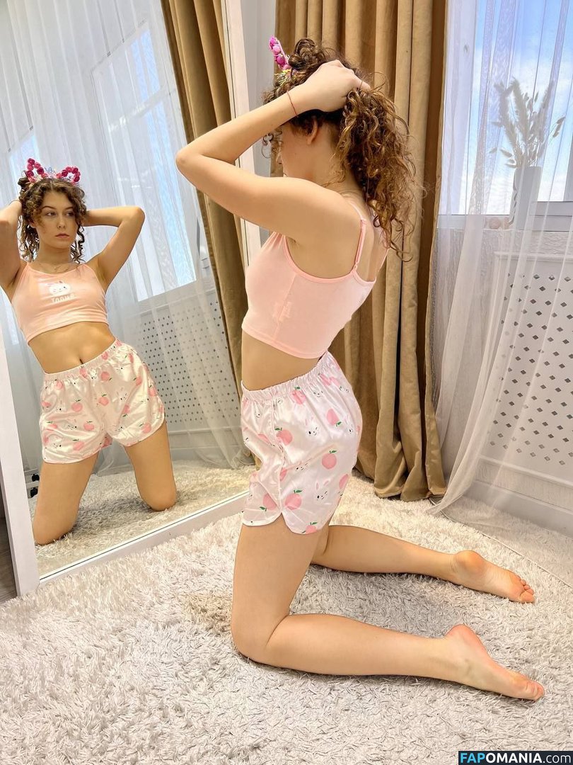 _vitaniemi01 / bloom.xvi / nayane_vitali01 / vitaniemi ヌード OnlyFans  流出写真 #152