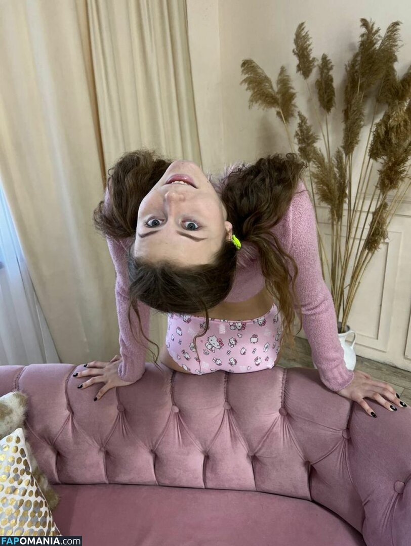 _vitaniemi01 / bloom.xvi / nayane_vitali01 / vitaniemi ヌード OnlyFans  流出写真 #453