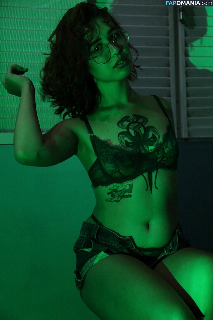 Von Poison / VonPoison_ / https: / von_poison / vonpoison ヌード OnlyFans  流出写真 #3