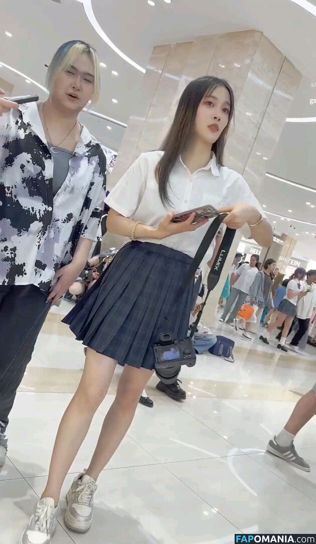 Voyeur Asian Pissing Toilet &Amp; Upskirts Only / girlspissin / https: ヌード OnlyFans  流出写真 #2