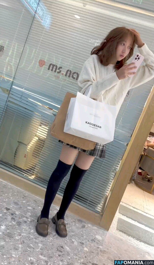 Voyeur Asian Pissing Toilet &Amp; Upskirts Only / girlspissin / https: ヌード OnlyFans  流出写真 #4