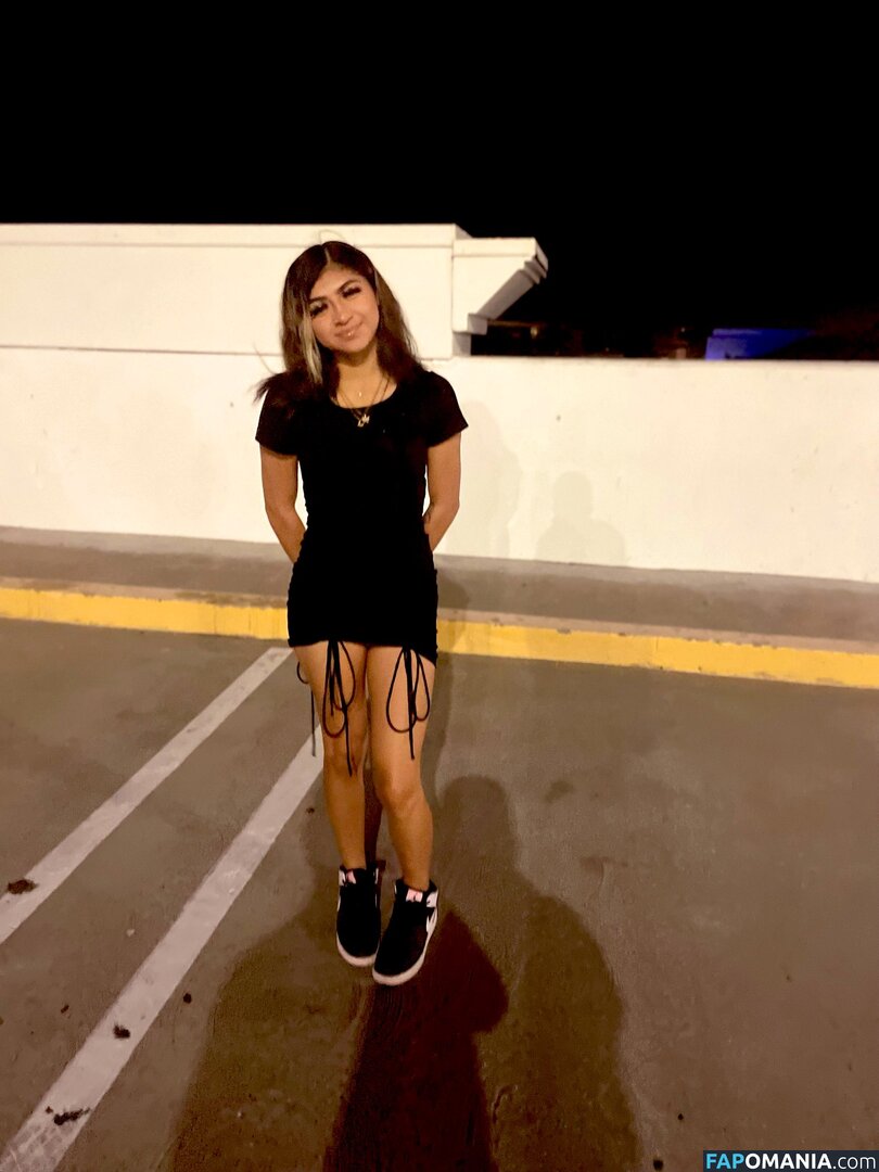 LisvedGarcia / https: / lizved._.47 / wetttassliz ヌード OnlyFans  流出写真 #1