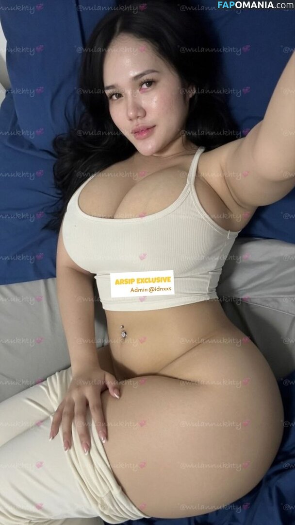fitriwln / https: / wulannukhty / xxbbywlnn ヌード OnlyFans  流出写真 #1