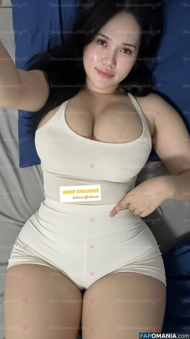 fitriwln / https: / wulannukhty / xxbbywlnn ヌード OnlyFans  流出写真 #2