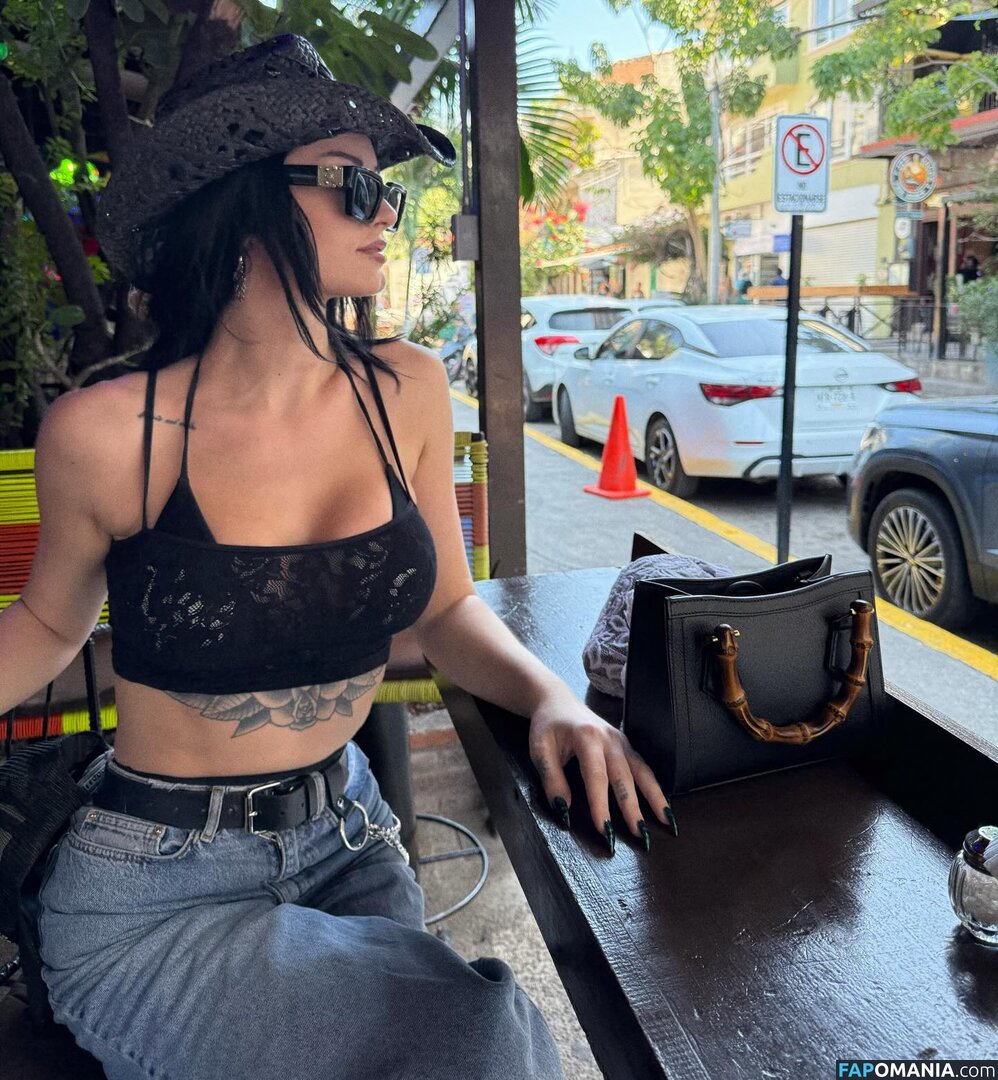 WWE's Paige  / WWE's Paige / Saraya Bevis / saraya ヌード OnlyFans  流出写真 #3