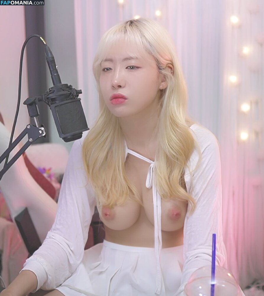Yunicorn19 ヌード OnlyFans  流出写真 #1