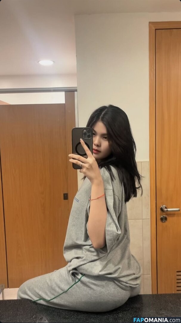 Yuri Gen / ilyrgennn / yengshdx_ ヌード OnlyFans  流出写真 #3