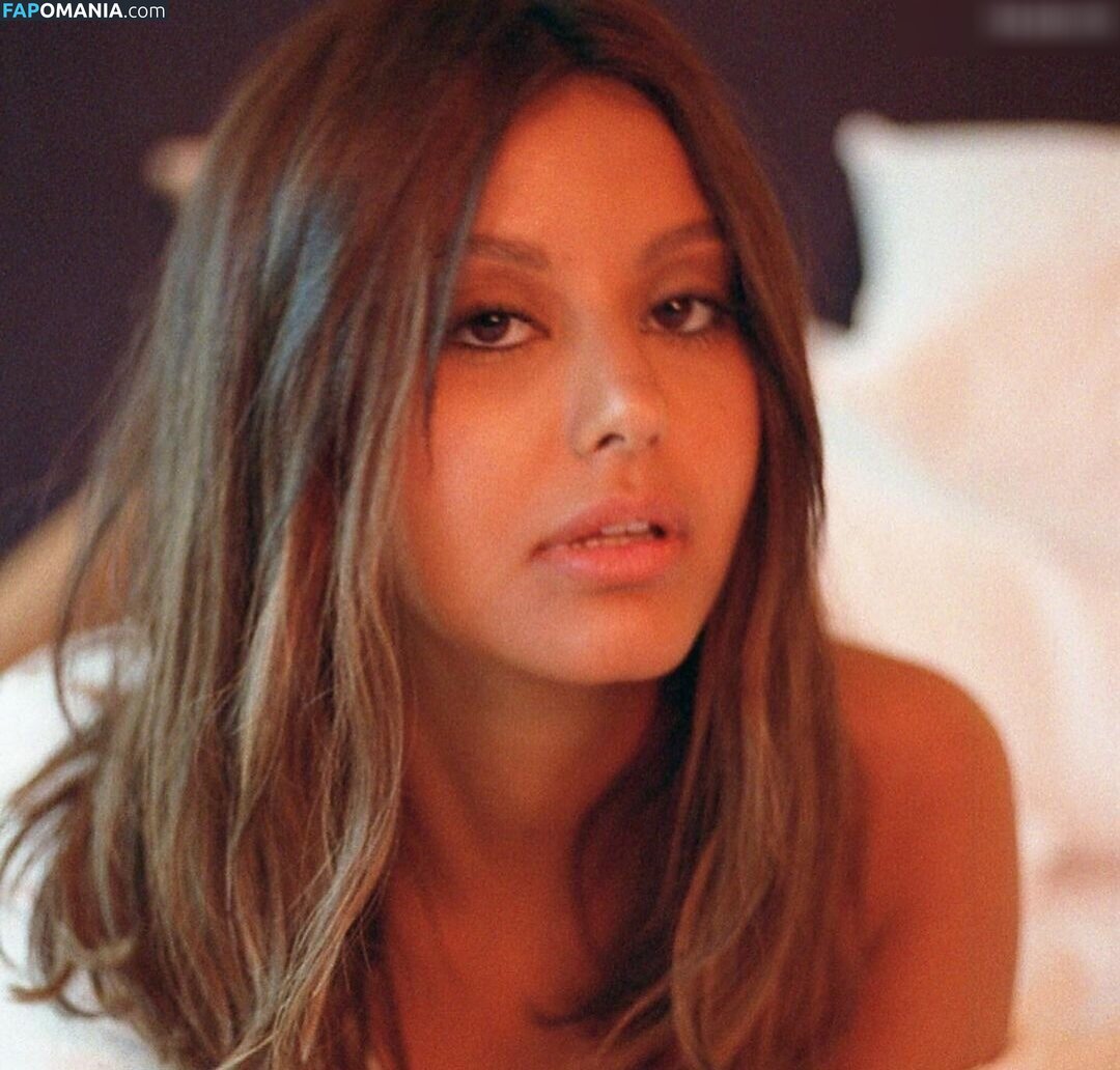 Zahia Dehar / zahiaofficiel ヌード OnlyFans  流出写真 #303