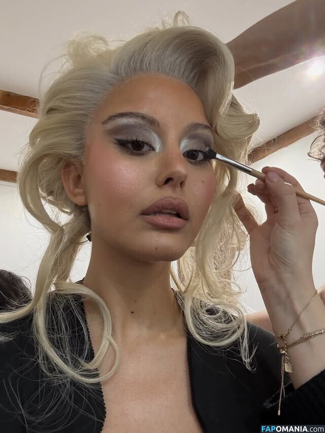 Zahia Dehar / zahiaofficiel ヌード OnlyFans  流出写真 #312