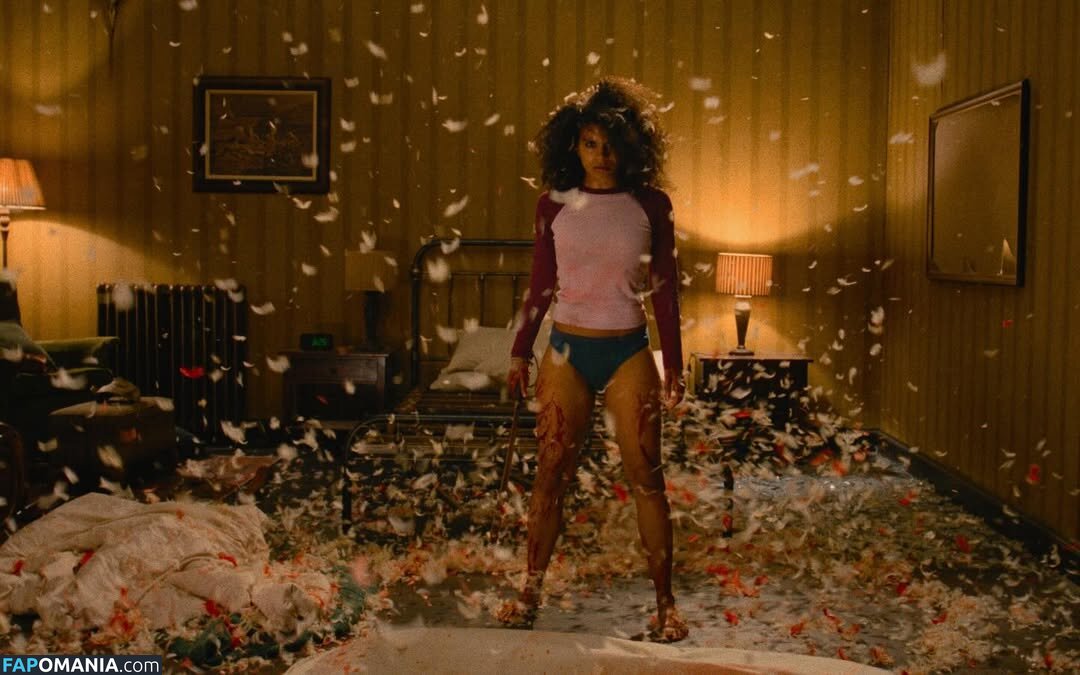 Zazie Beetz / zaziebeetz ヌード OnlyFans  流出写真 #1
