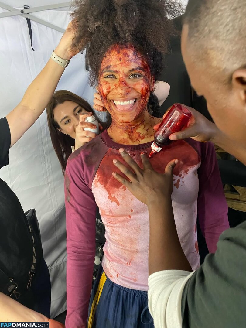 Zazie Beetz / zaziebeetz ヌード OnlyFans  流出写真 #4