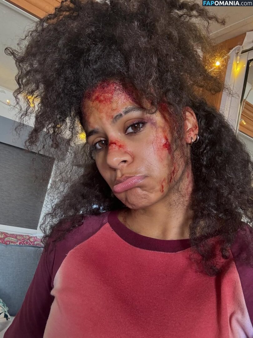 Zazie Beetz / zaziebeetz ヌード OnlyFans  流出写真 #5